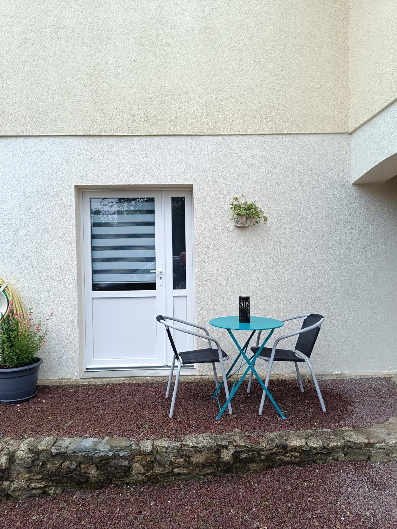 L'Accueil Bed and Breakfast Guéron Exteriör bild